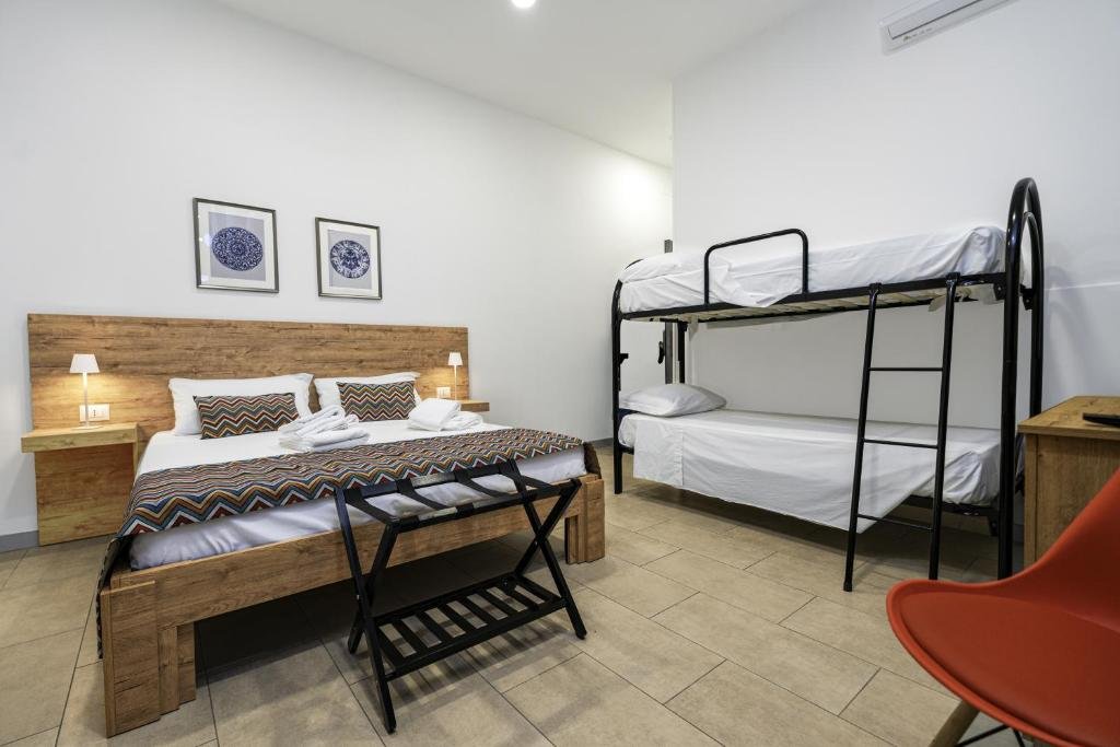 Camera Quadrupla con Bagno Privato - Frontemare 25 Beach Hotel
